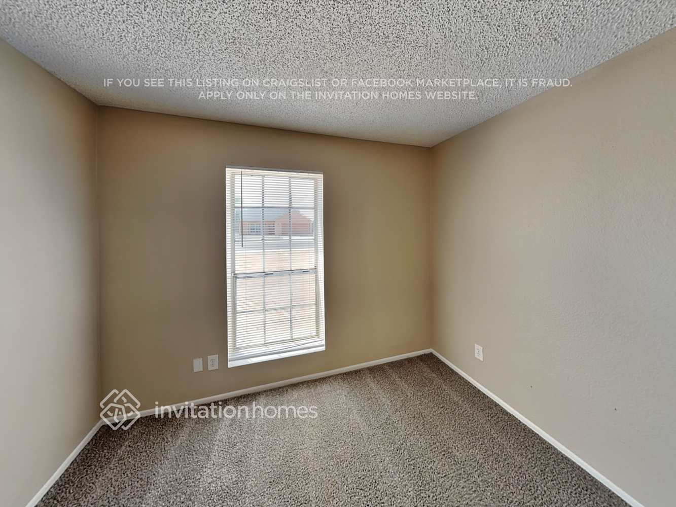 Building Photo - 8414 W Windrose Dr
