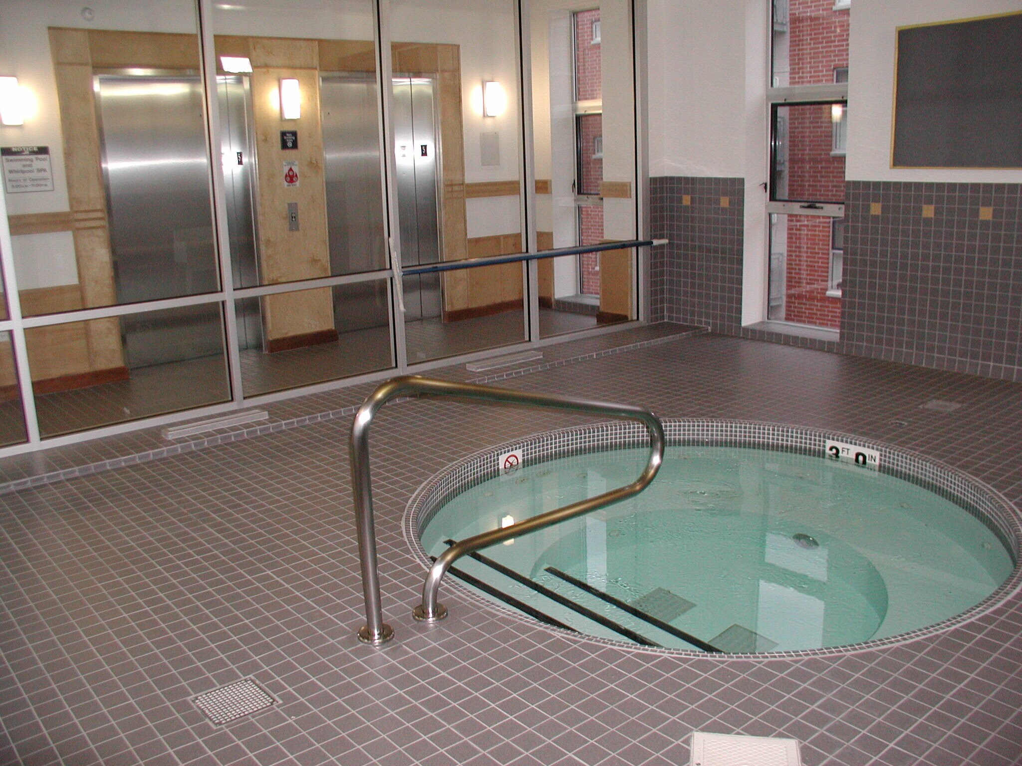 Building Photo - 1236 Chicago Ave