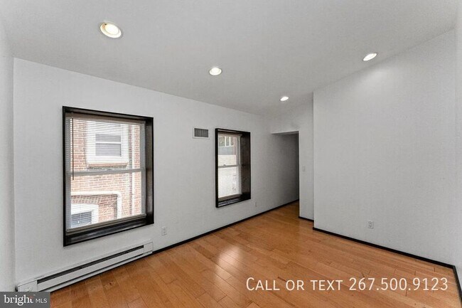 Building Photo - 907 N 5th St