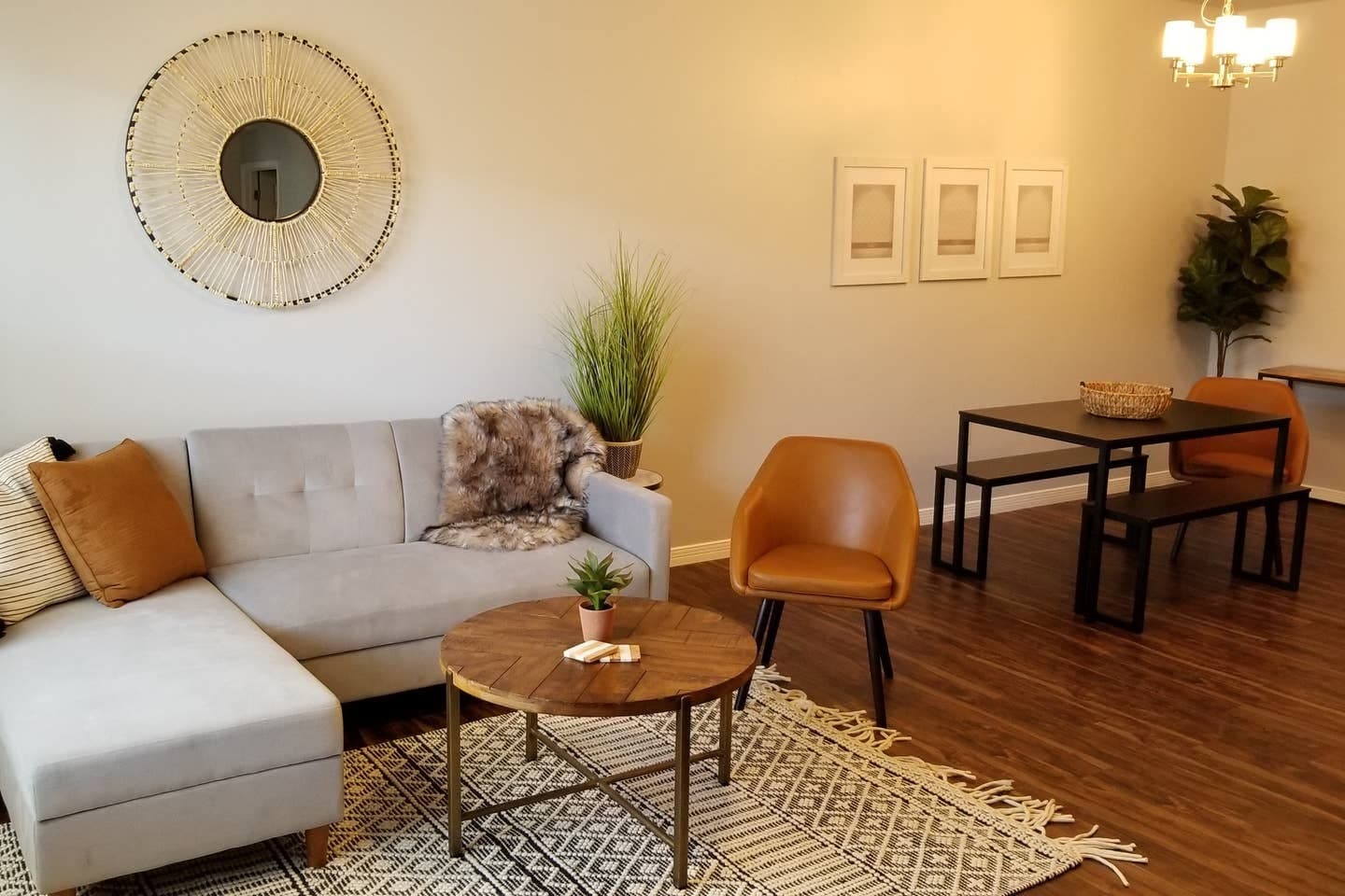 LARGE OPEN ROOMS! - 4201 Northrise Dr