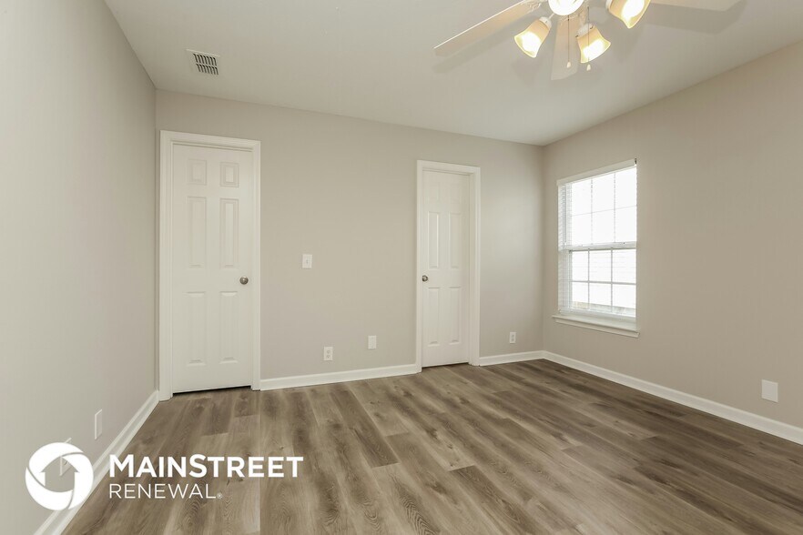 Building Photo - 1112 Sima Shabat Ct