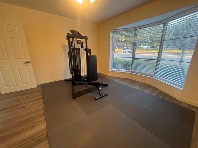 Building Photo - 7832 Royal Ln