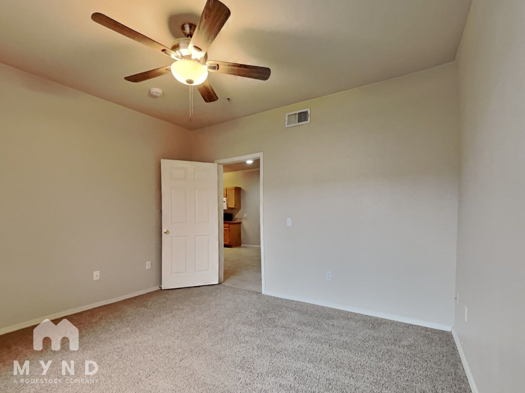 Building Photo - 5401 E Van Buren St