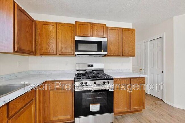 Building Photo - 6605 Ventana Hills Rd NW