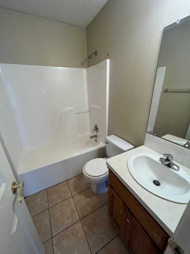 Building Photo - 1811 Wilder Ln