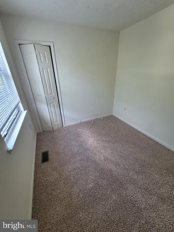 Building Photo - 6406 Bear Ct