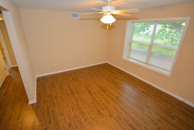 Living Room - Parkside Apartments