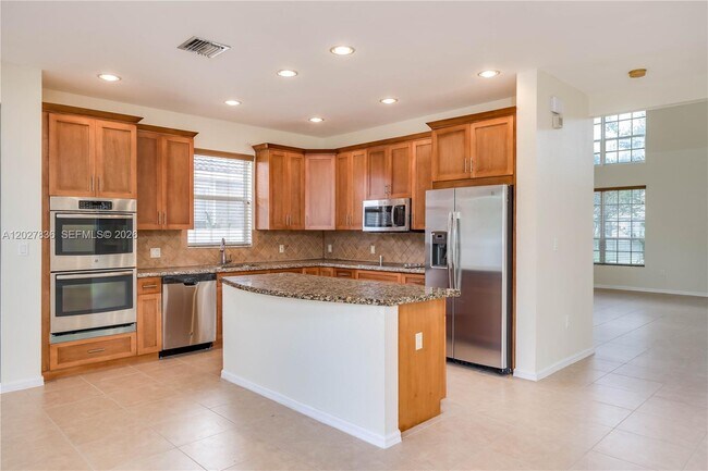Building Photo - 14935 SW 52nd St