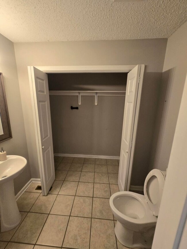 Building Photo - Spacious 2-Bedroom Townhome – Private Deck...