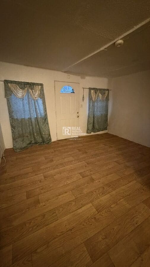 Building Photo - 170 E Claremont-