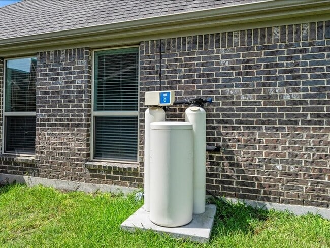 Building Photo - 2910 Angel Mist Ln