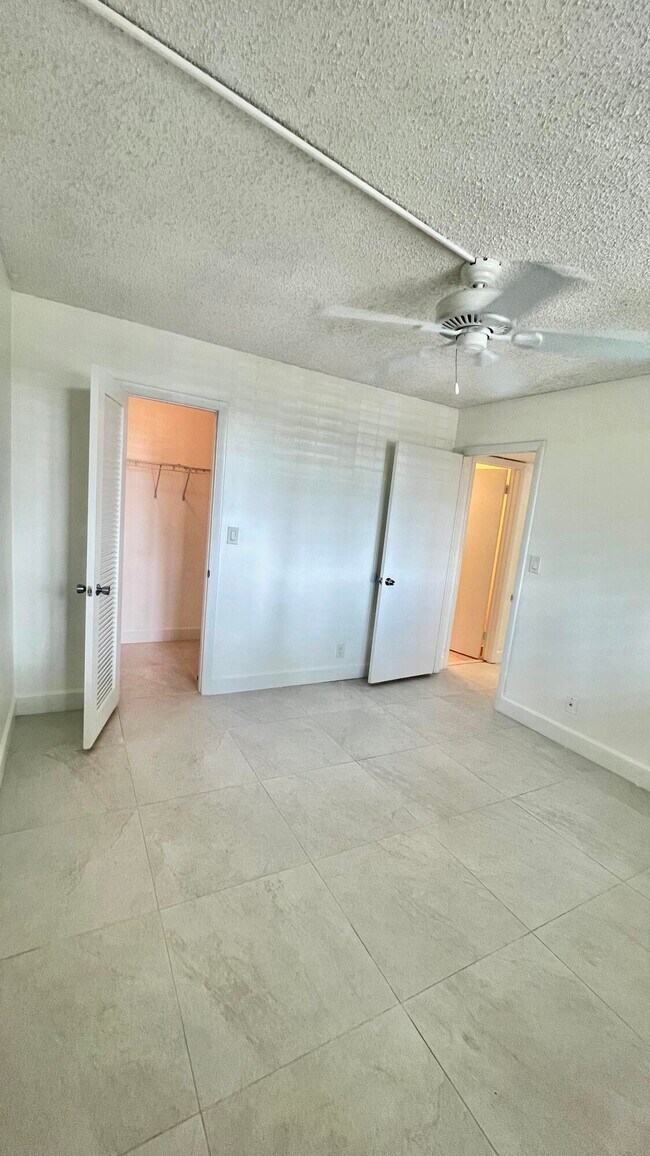Building Photo - 4381 Trevi Ct