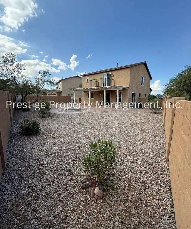 Building Photo - Large Sahuarita home in a cul-de-sac!