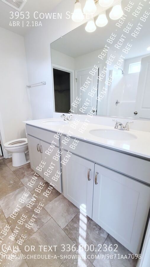 Building Photo - 3953 Cowen St