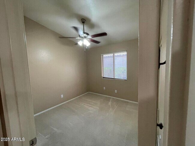 Building Photo - 13842 W Bola Dr