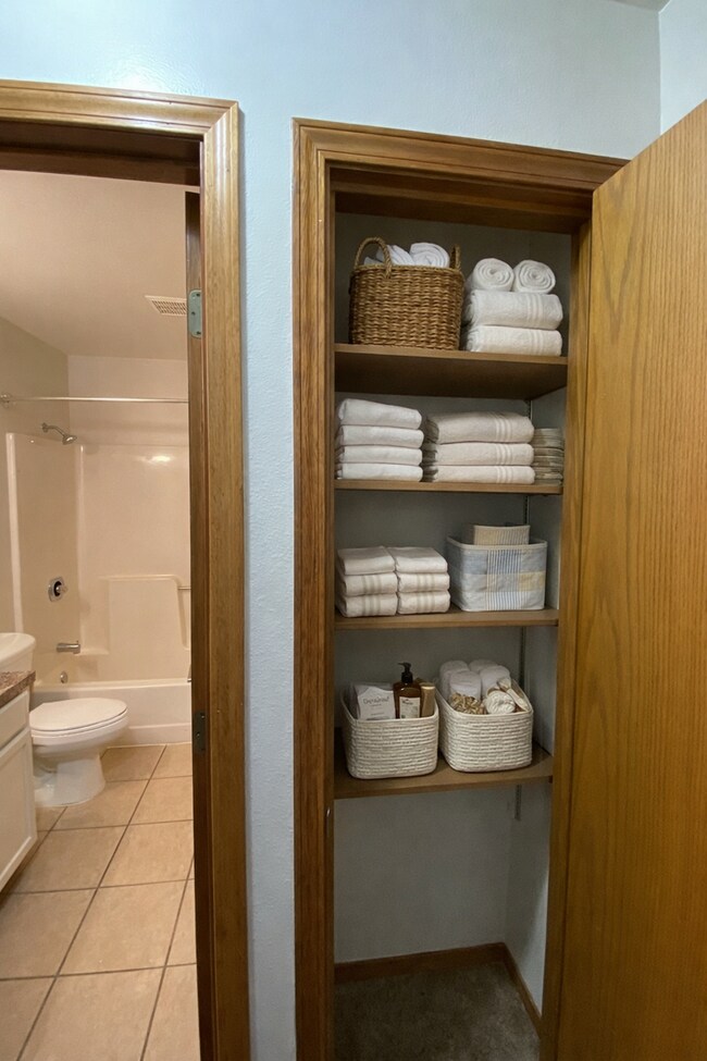 Building Photo - Chav3503(CWP)