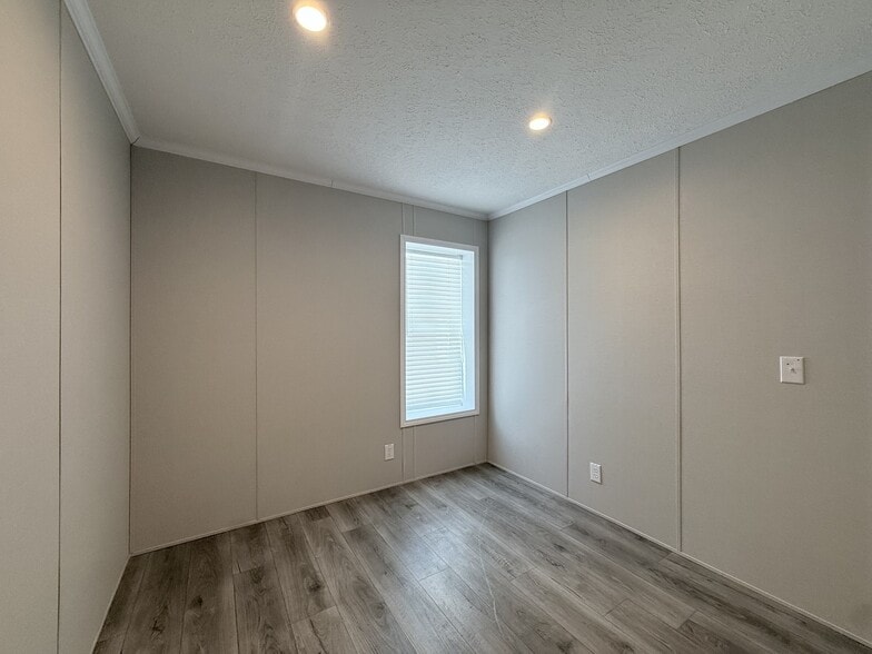 Building Photo - 52780 S Zacharias Ct