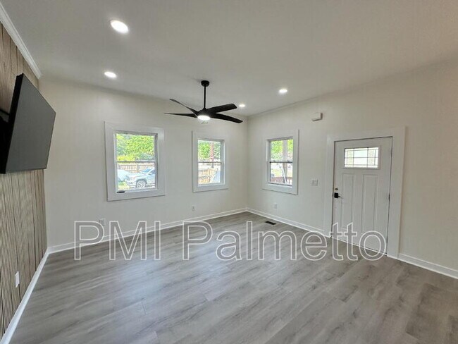 Building Photo - 1121 Zeigler St