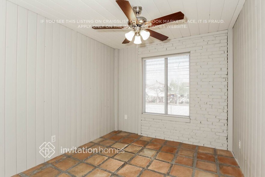 Building Photo - 3602 W Camino Real