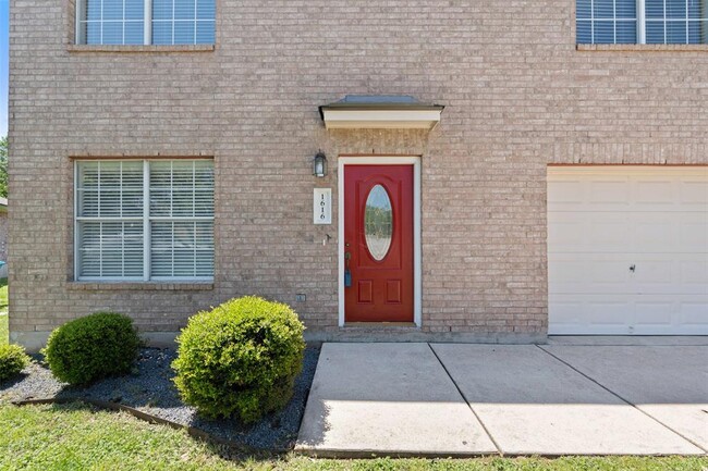 Building Photo - 1616 Windy Park Ct