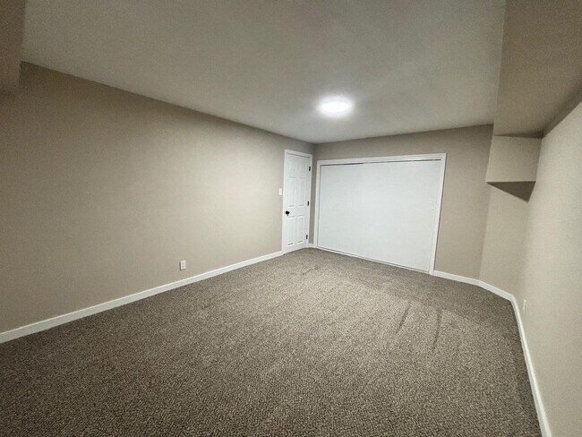Building Photo - Move in Special- 1/2 off the 2nd full month of rent. Renovated 3 Bedroom 2 Bath Home with a Finis...