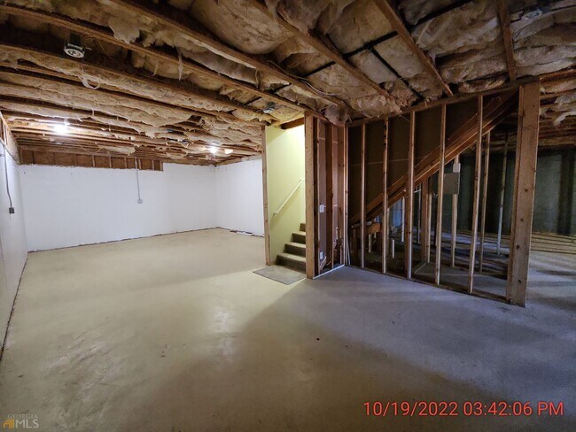 Building Photo - 336 Hitt Trce