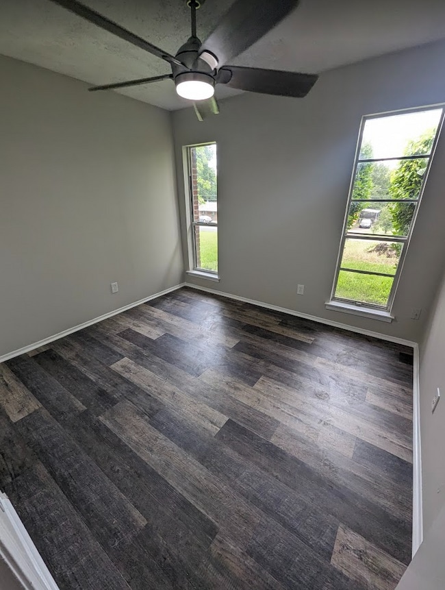 Building Photo - 648 Plantation Way