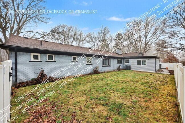 Building Photo - 2839 W Avon Rd