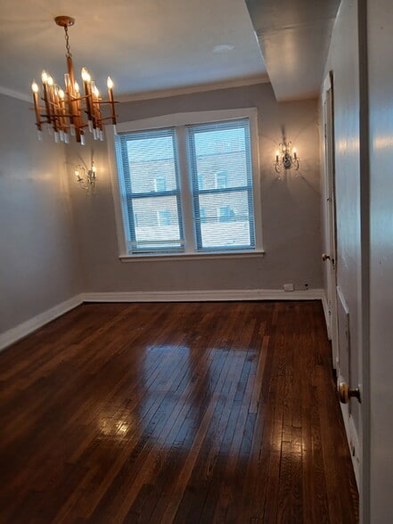 Building Photo - 6843 S Merrill Ave