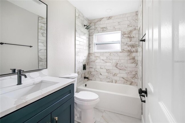 Building Photo - 10341 Kumquat Ln