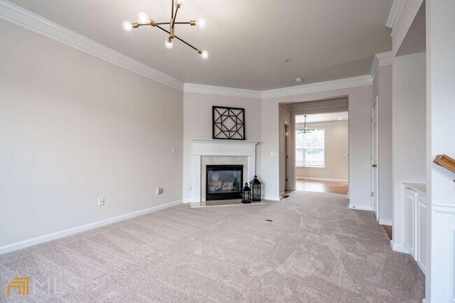 Building Photo - 1732 Highlands View Dr
