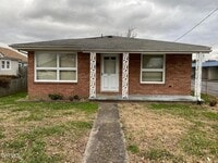 Building Photo - 1613 F St