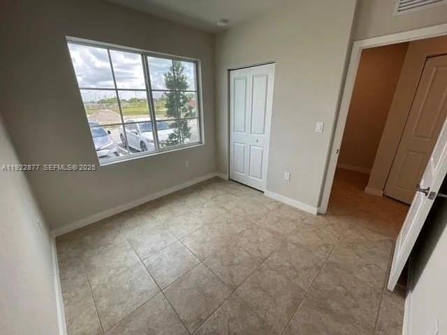 Building Photo - 1025 NW 5th St