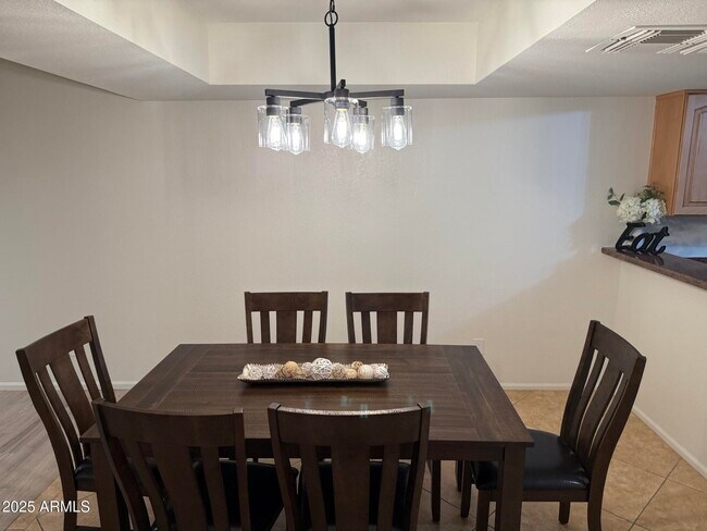 Building Photo - 9355 N 91st St