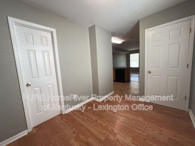 Building Photo - 226 Mousas Way
