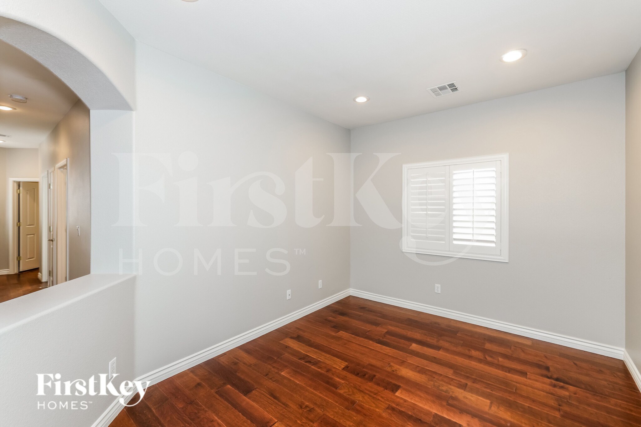 Building Photo - 10564 Bardilino St