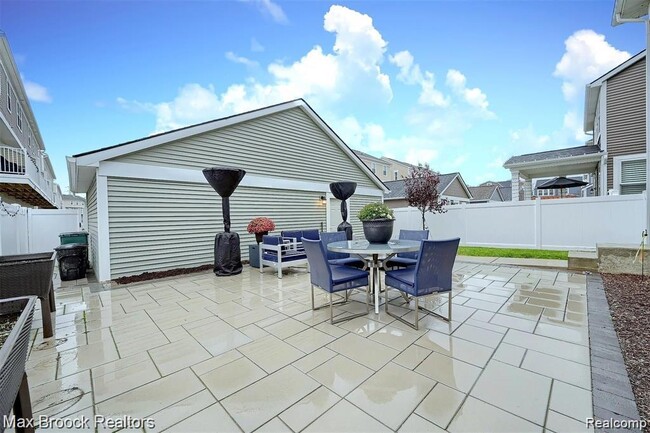 Building Photo - 4211 Kent Rd