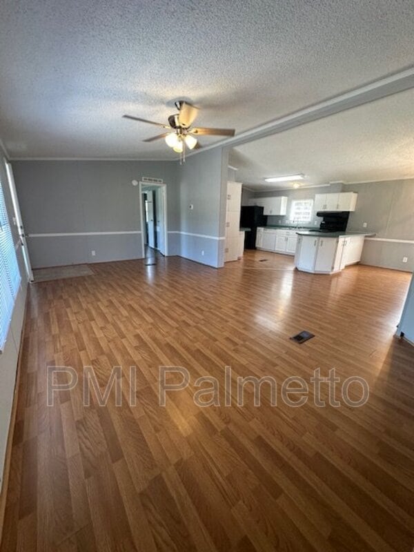 Building Photo - 760 Murray Lindler Rd