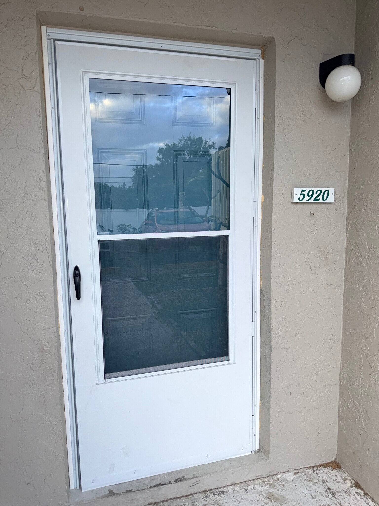 Building Photo - 5920 7th Ave W