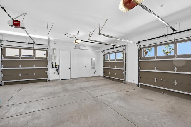 Building Photo - 55120 Autumn Valley Ct