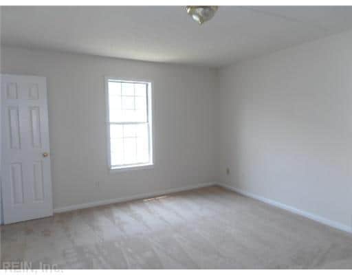 Building Photo - 3640 Robin Hood Road