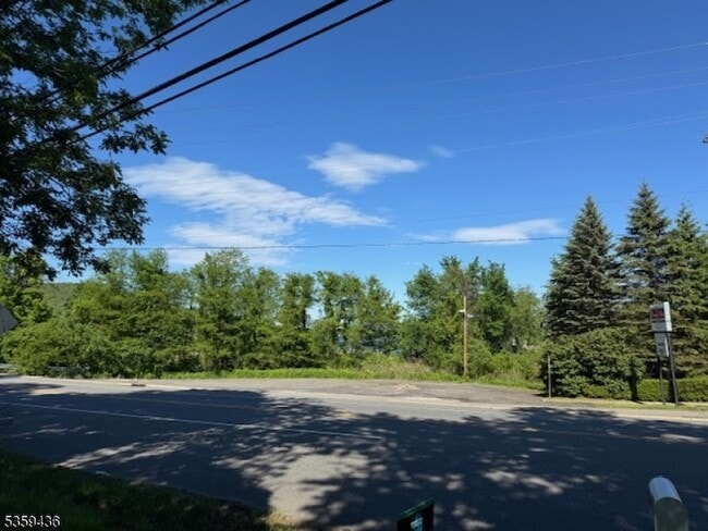 Building Photo - 475 US-206
