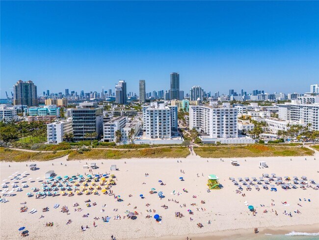 Building Photo - 345 Ocean Dr