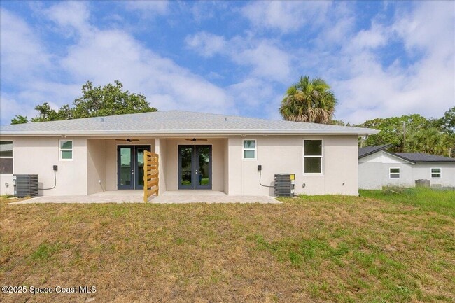Building Photo - 176 Sunset Dr