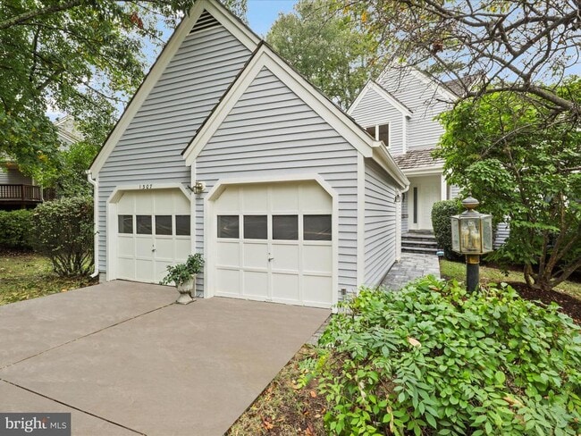 Building Photo - 1307 Wedgewood Manor Way