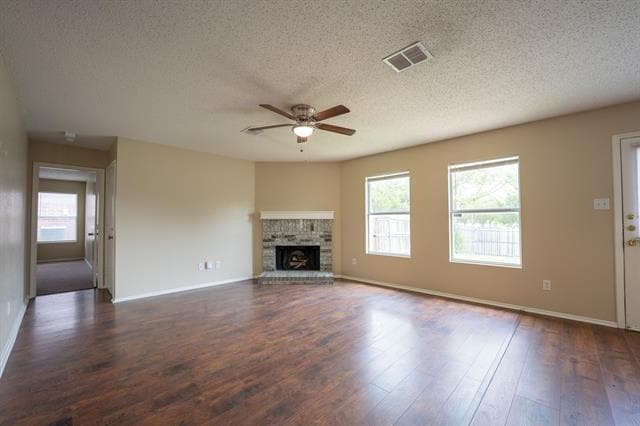 Building Photo - 1420 Bumble Bee Dr