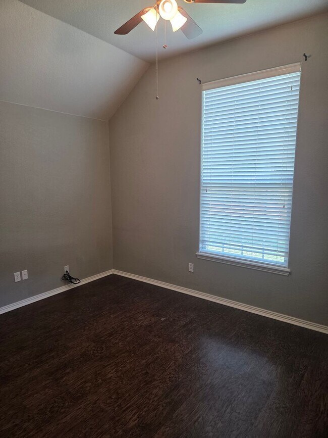 Building Photo - 4535 W Sweetgum Ln