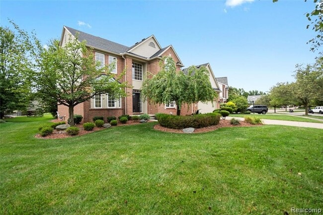 Building Photo - 50353 Livingston Dr