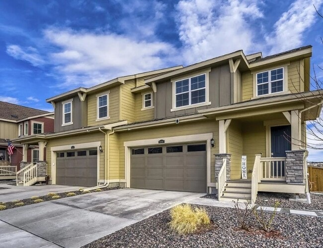 Building Photo - Luxurious CORNER LOT - 3bd 2.5 paired home in Dove Village!