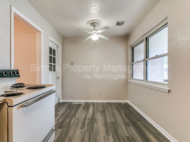 Building Photo - 2608 Greystone Ct